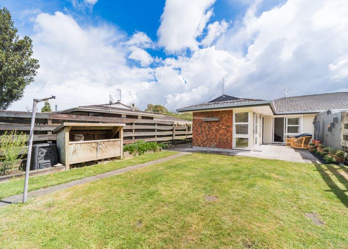  at 22 Erin Street, Hokowhitu, Palmerston North, Manawatu / Whanganui