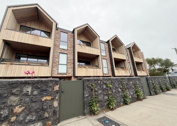  at 5/282 Point Cheavlier Road, Point Chevalier, Auckland City, Auckland