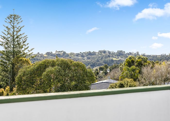  at 1/143 Manuka Road, Glenfield, North Shore City, Auckland