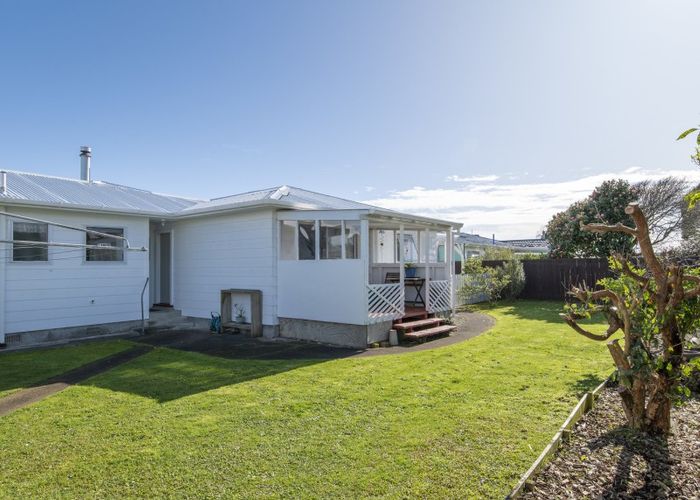  at 12 Heather Street, Levin, Levin