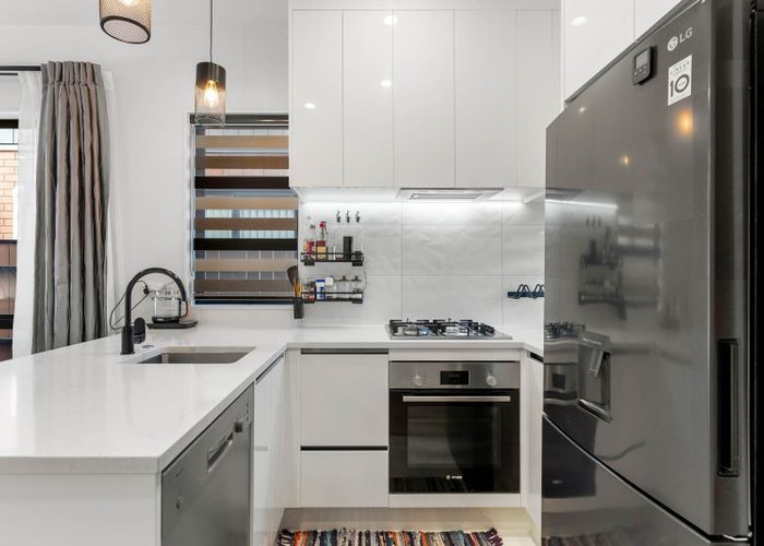  at 18 Treeline Lane, Flat Bush, Manukau City, Auckland