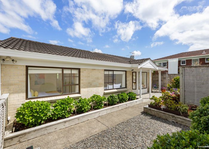  at 3/7 Hororata Road, Hauraki, Auckland