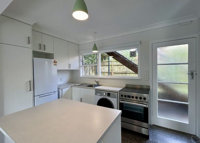  at 4/16 Lancing Road, Sandringham, Auckland