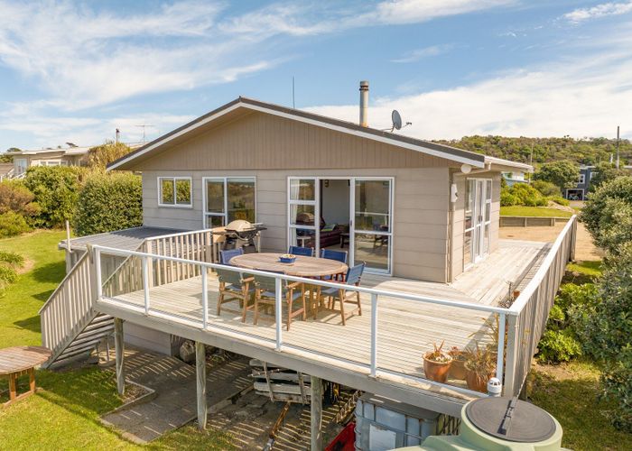  at 49 Blue Pacific Parade, Riversdale Beach
