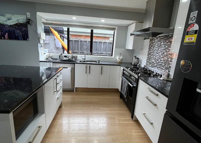  at 146 Walter Strevens Drive, Conifer Grove, Papakura, Auckland