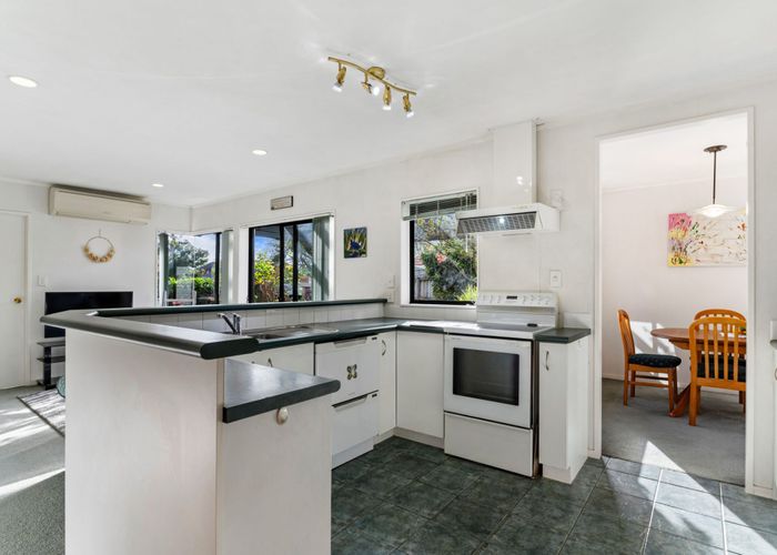  at 39 Sheriff Place, Randwick Park, Manukau City, Auckland