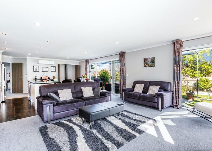  at 62 Aotea Drive, Aotea, Porirua, Wellington