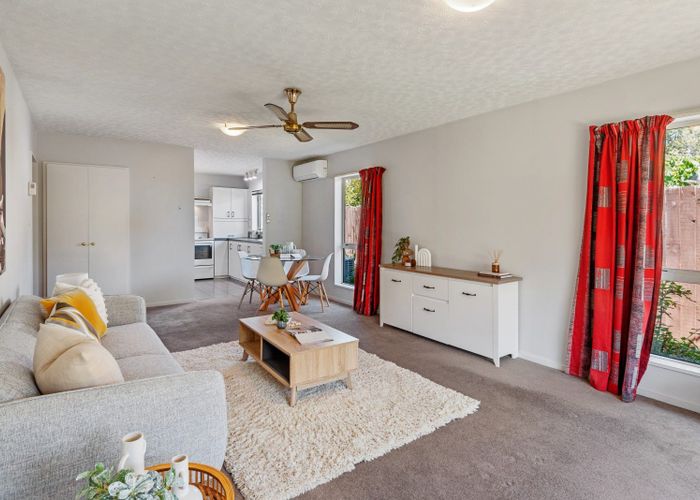  at 2/33 Wrights Road, Addington, Christchurch