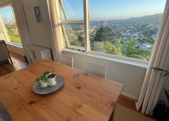  at 68 Bedford Street, Northland, Wellington