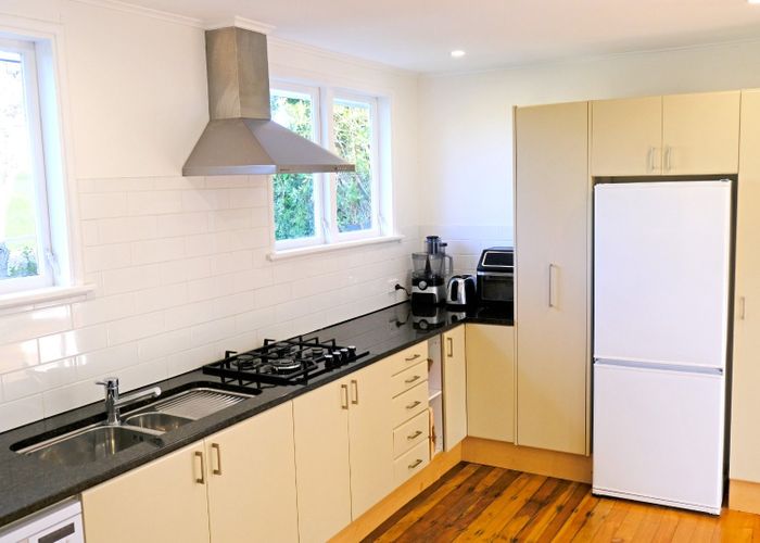  at 7 Farringdon Street, Glen Innes, Auckland City, Auckland