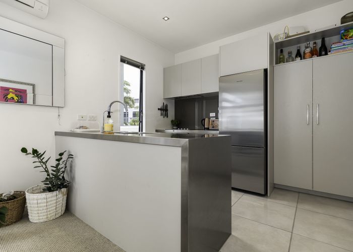  at 8/39 Pitt Street, City Centre, Auckland City, Auckland