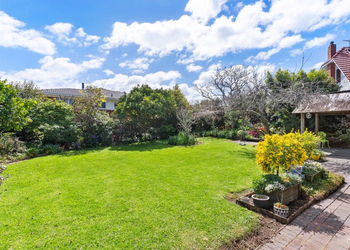  at 12 Miramar Place, Pakuranga Heights, Manukau City, Auckland