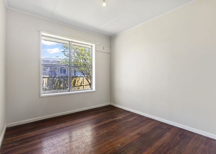  at 5 Bernard Street, Papatoetoe, Manukau City, Auckland