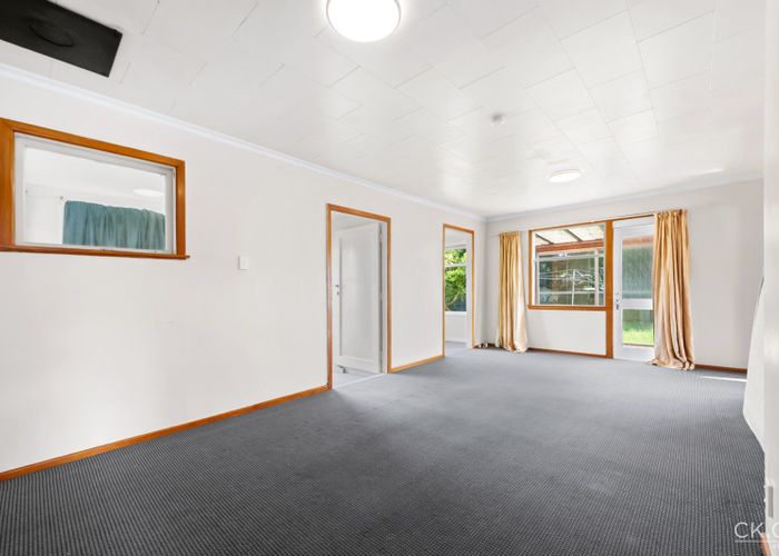  at 2/11 Walters Street, Avalon, Lower Hutt, Wellington