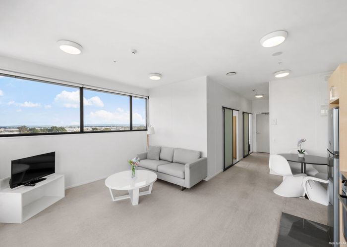  at 807/17 Putney Way, Manukau, Manukau City, Auckland