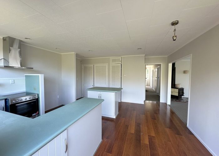  at 11 Fordham Street, Beach Haven, Auckland