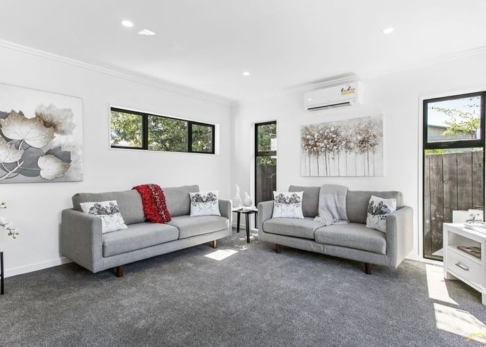  at 99a Gloucester Rd, Manurewa, Manukau City, Auckland