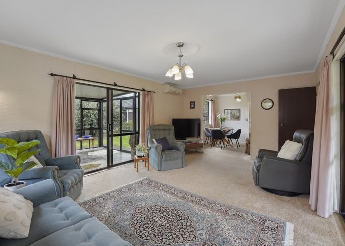  at 35 Waddington Drive, Naenae, Lower Hutt