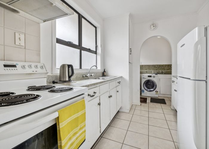 at 15 Toatoa Place, Mangere Bridge, Auckland
