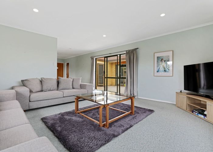  at 2/69 Ngamotu Road, Hilltop, Taupō
