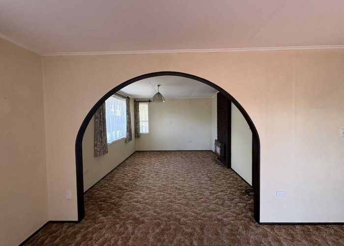  at 14A Brixham Place, Merrilands, New Plymouth, Taranaki