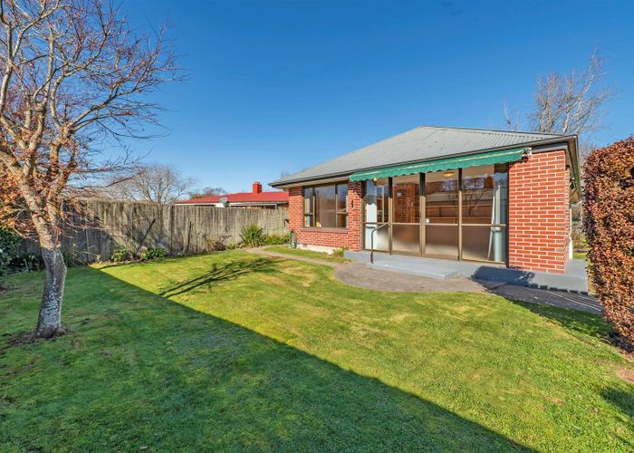  at 27 Lochee Road, Upper Riccarton, Christchurch City, Canterbury