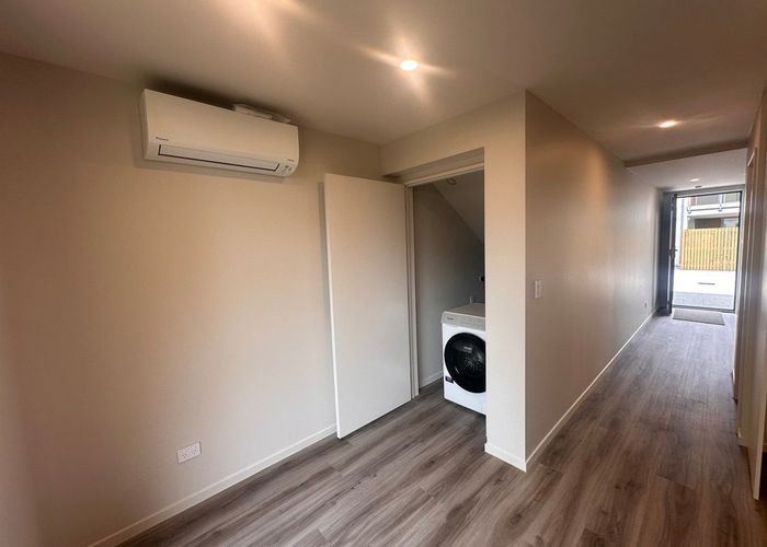  at 2/170 Blenheim Road, Riccarton, Christchurch City, Canterbury