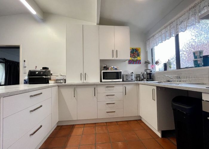  at 33 Yellowstone Crescent, Burwood, Christchurch City, Canterbury