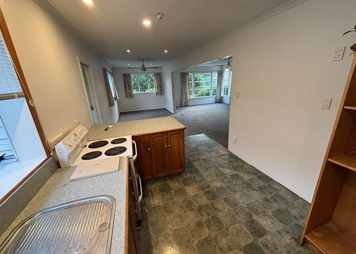  at *2 Weeks Rent Free* 78 Hyde Street, Wainuiomata, Lower Hutt, Wellington