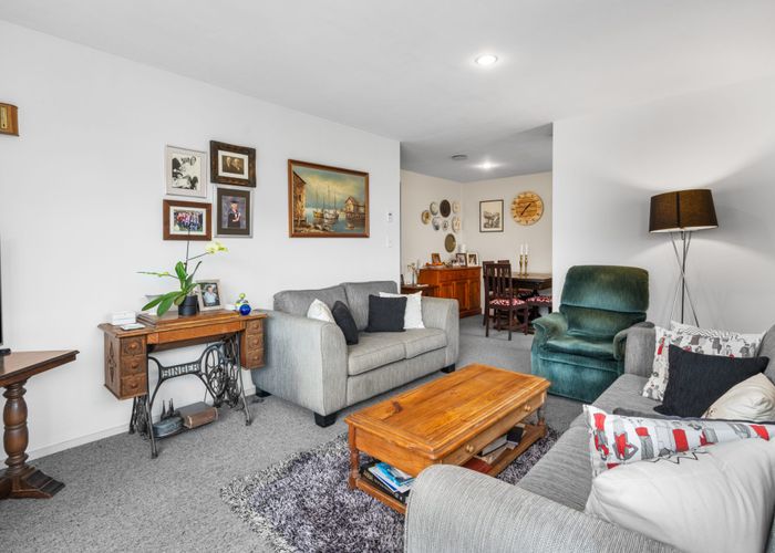  at 1E Bahama Place, Hornby, Christchurch