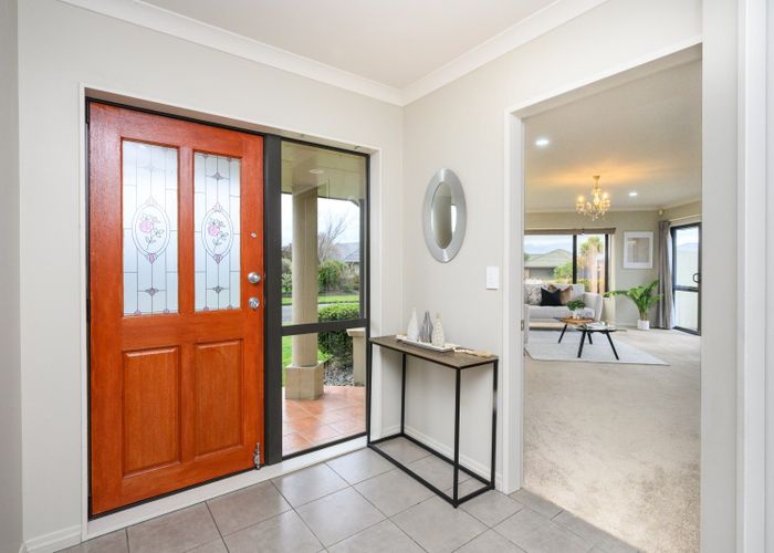  at 6 Ron Place, Fitzherbert, Palmerston North, Manawatu / Whanganui