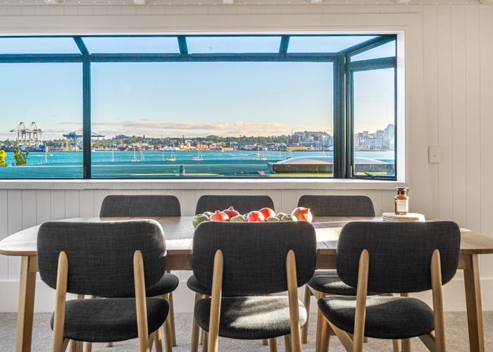  at 5 Stanley Point Road, Stanley Point, Devonport, North Shore City, Auckland