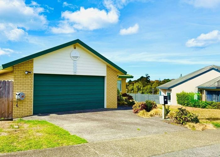  at 33 Blue Heron Rise, Stanmore Bay, Whangaparaoa