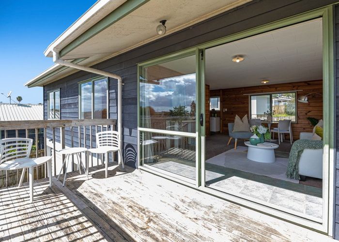  at 1/3 Jumento Place, Unsworth Heights, North Shore City, Auckland