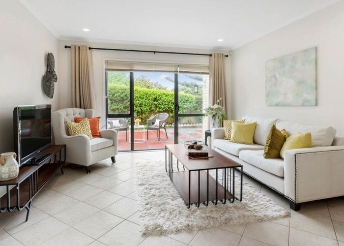 at 5/55 Verbena Road, Birkdale, Auckland