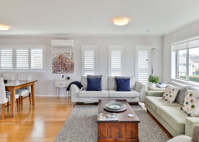  at 1/180 Stapleford Crescent, Browns Bay, Auckland