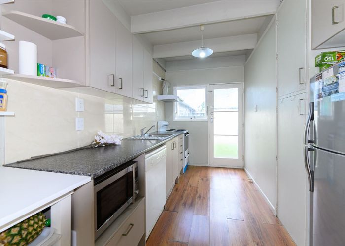  at 3/5 Keeling Road, Henderson, Auckland
