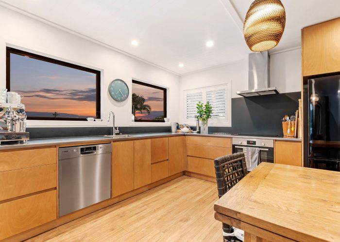  at 19 Dunbar Road, Point Wells, Rodney, Auckland