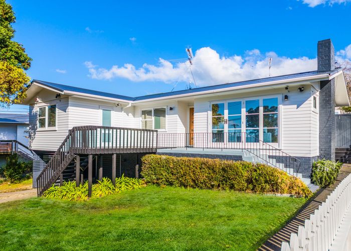  at 1/48 Becroft Drive, Forrest Hill, Auckland