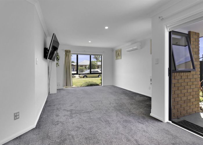  at 516 Bower Avenue, Parklands, Christchurch
