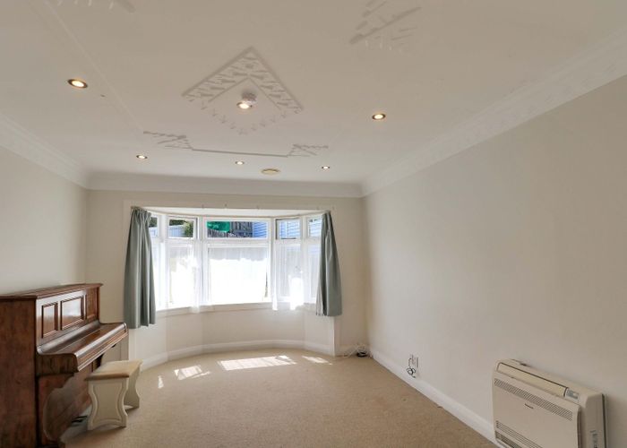  at 118 Donald Street, Karori, Wellington, Wellington