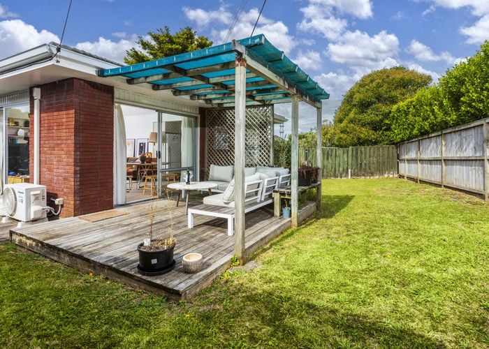 at 1/48 Jutland Road, Hauraki, North Shore City, Auckland