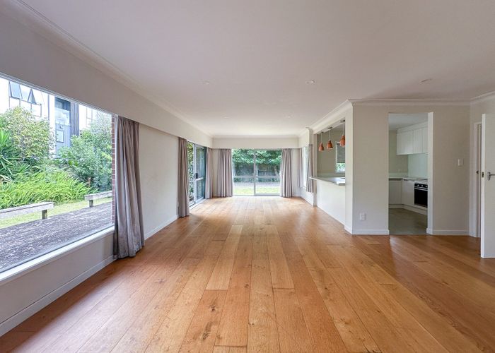  at 8A King Edward Avenue, Epsom, Auckland