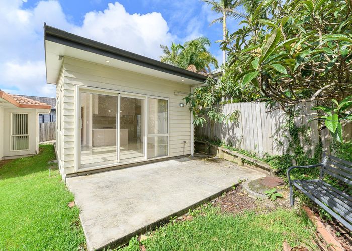  at 5a Jacanas Place, Unsworth Heights, North Shore City, Auckland
