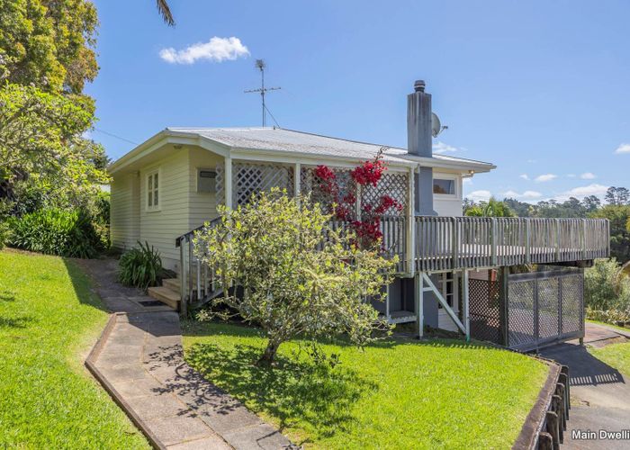  at 94 The Avenue, Lucas Heights, North Shore City, Auckland