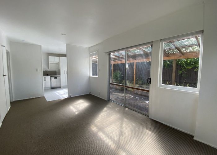  at 58B Peach Road, Glenfield, North Shore City, Auckland