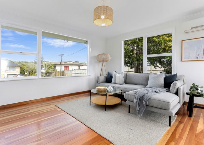  at 12 Fruitvale Road, New Lynn, Auckland