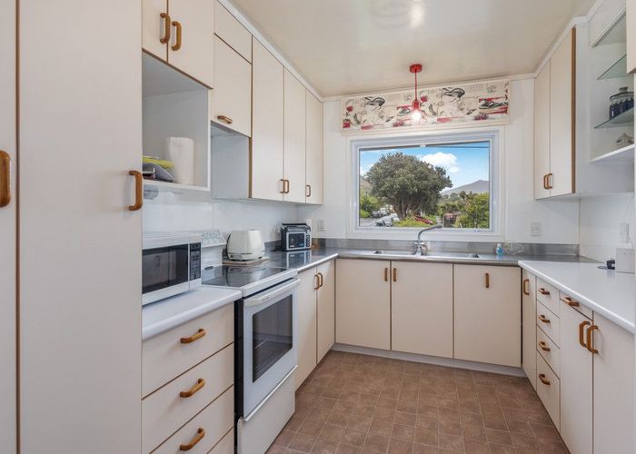  at 2/17 Lewer Street, Karori, Wellington, Wellington