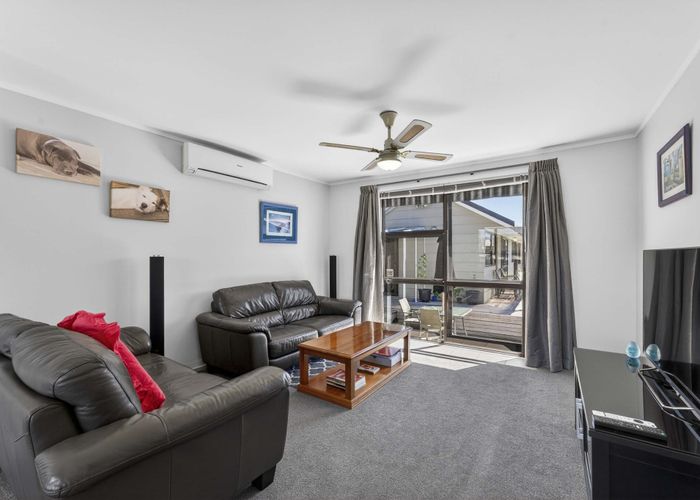  at 26 Coral Crescent, Panmure, Auckland City, Auckland
