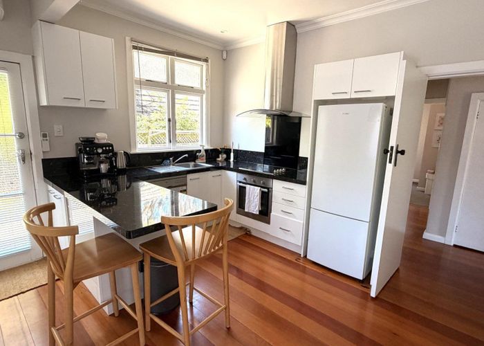  at 10 Hardie Street, Hokowhitu, Palmerston North, Manawatu / Whanganui